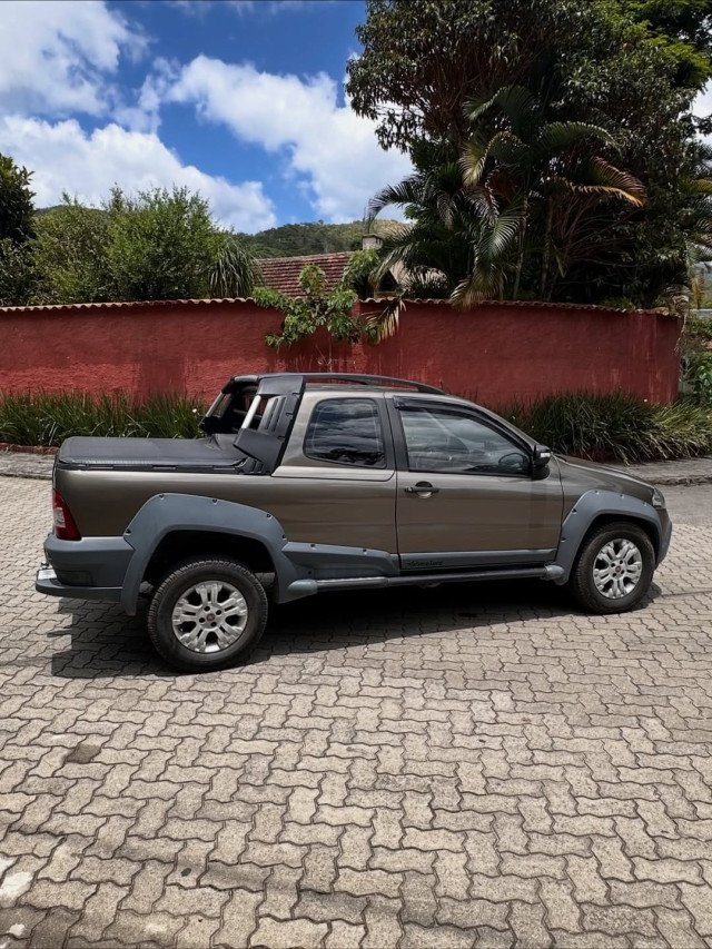 FIAT STRADA ADVENTURE 1.4 CD COMPLETO