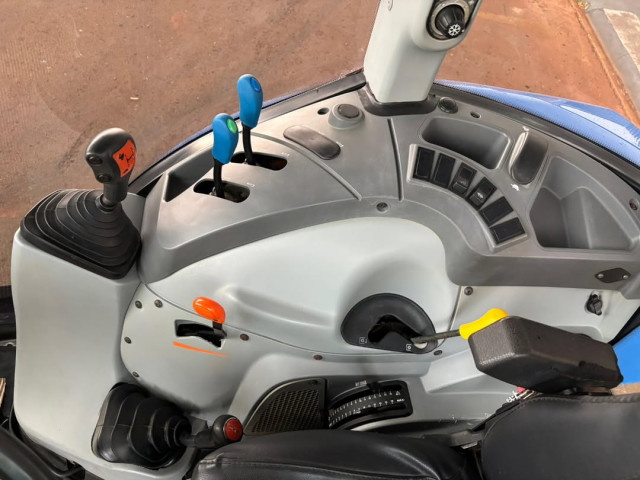 NEW HOLLAND T6.110  2016