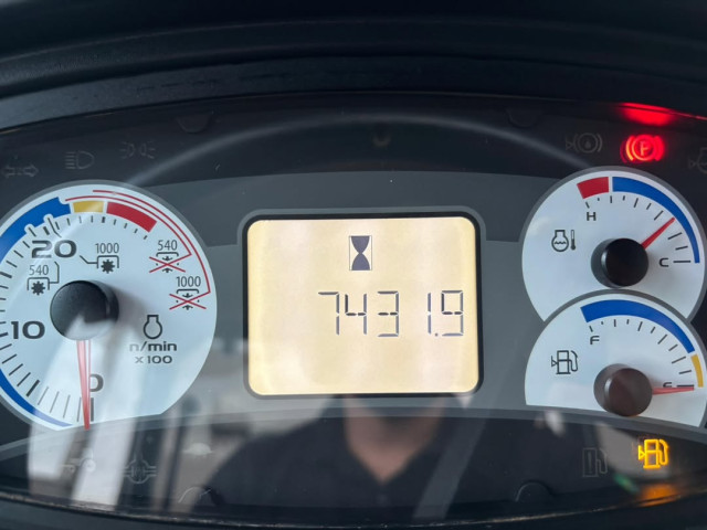 NEW HOLLAND T6.110  2016